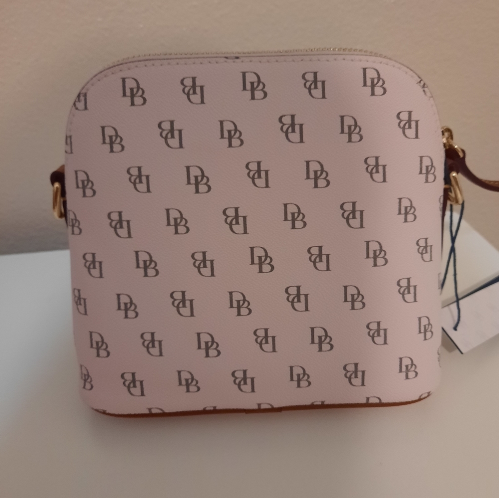 Dooney & Bourke - Picture 2 of 6
